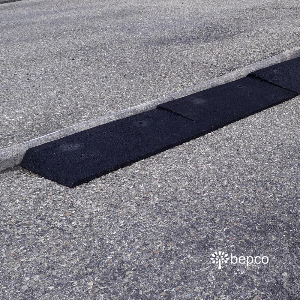 Rampen - 50 cm breit mit seitlicher Schräge – Bild 10