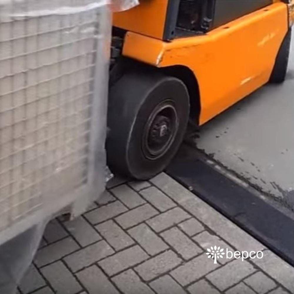 bepco Bordsteinrampe - 50 cm breit (versch. Höhen) – Bild 11